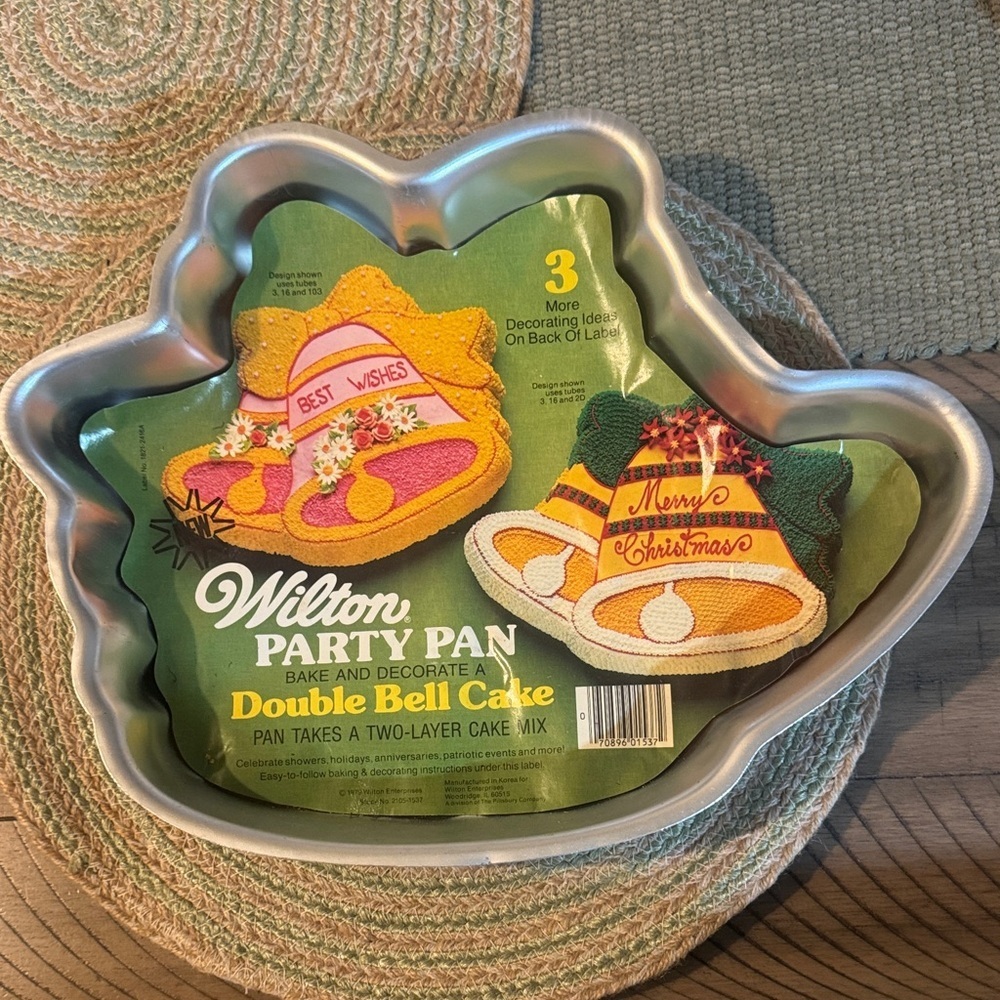 Wilton Silver Party Double Bell Cake Pan vintage 1979